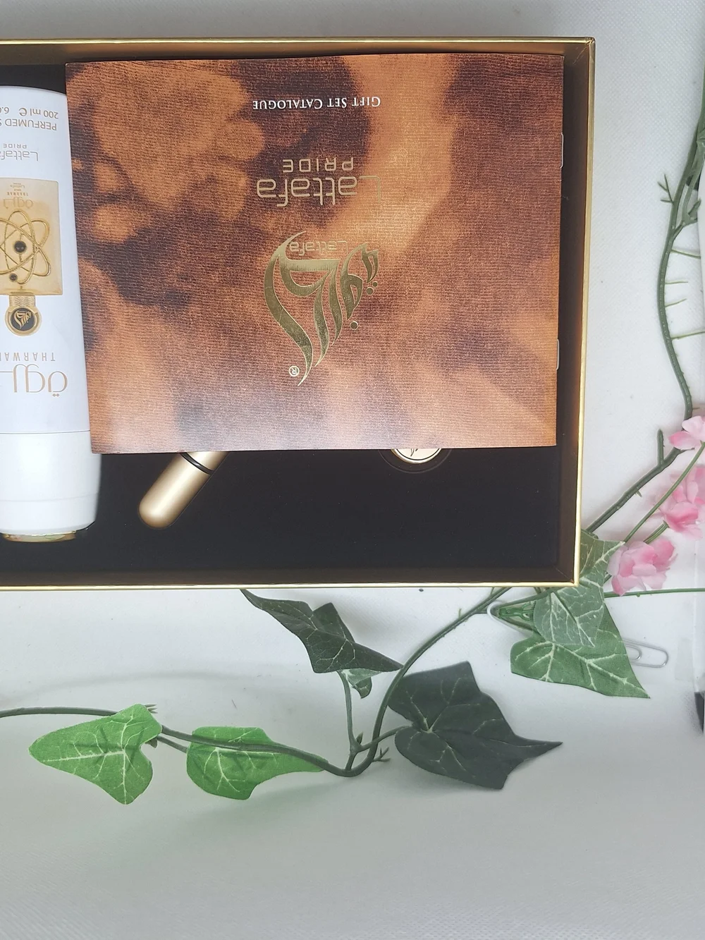 Lattafa Tharwah Gold Gift Set Fragrances.